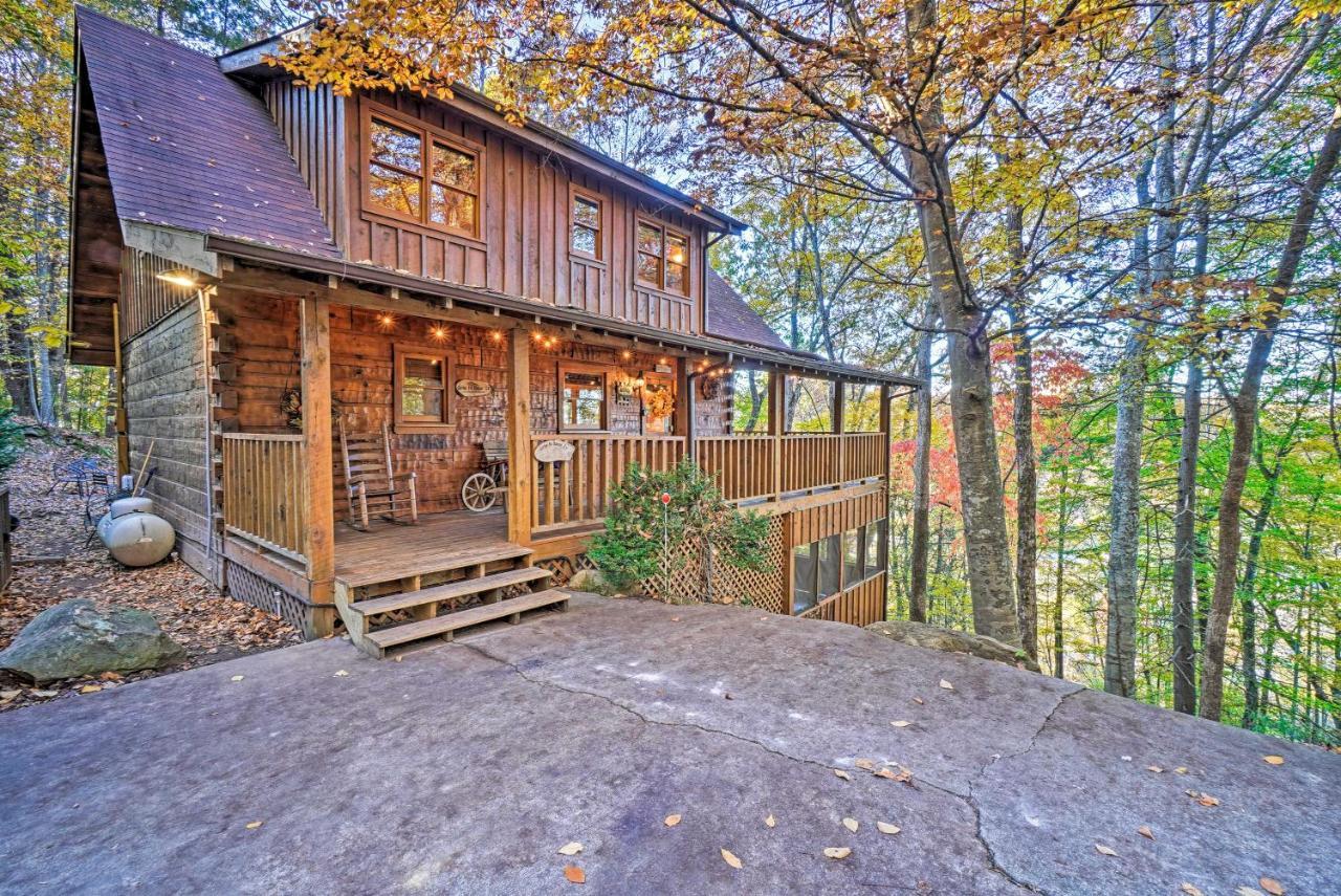 Grin N Bear It Cabin With Hot Tub And Fire Pit! Pigeon Forge Exteriör bild