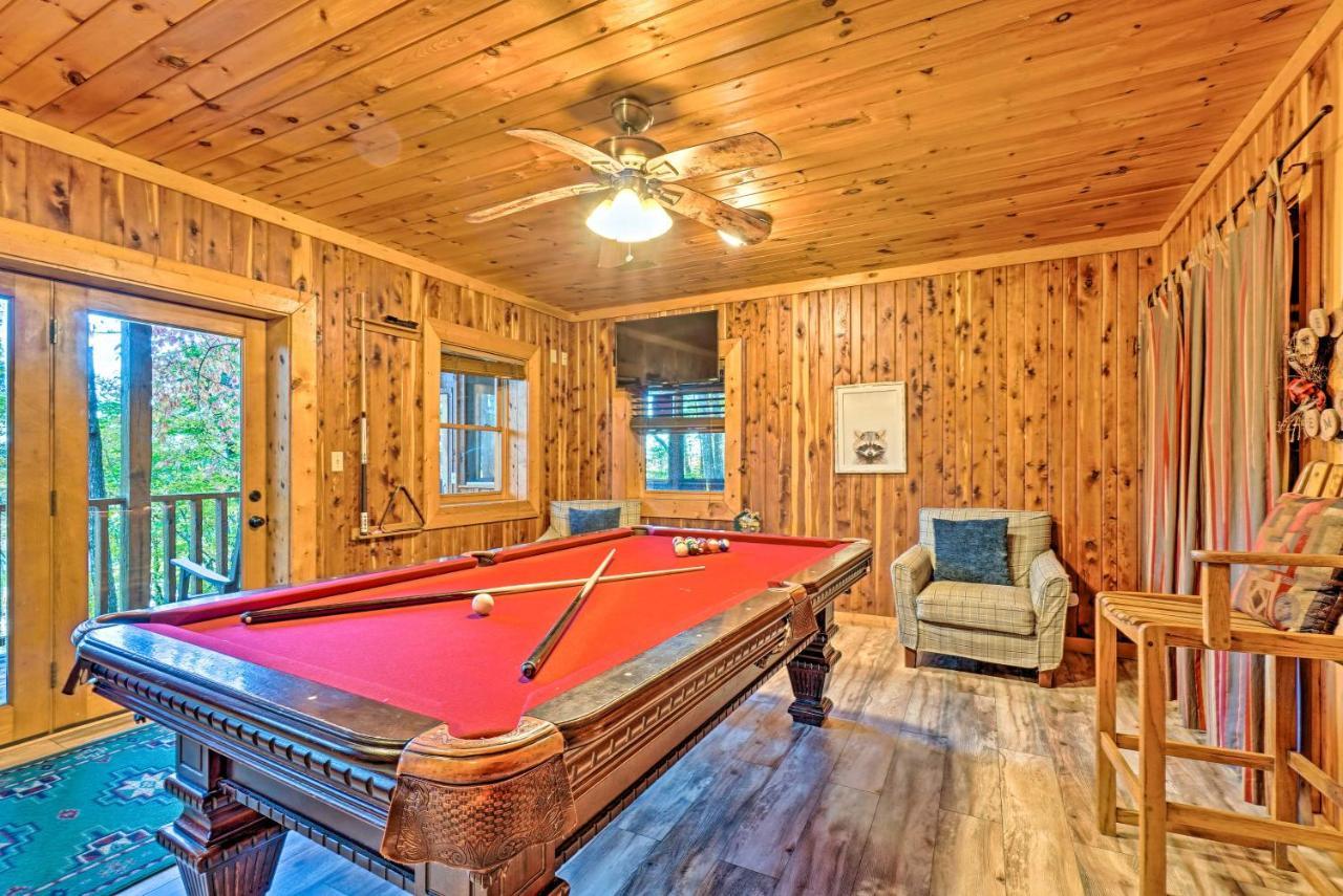 Grin N Bear It Cabin With Hot Tub And Fire Pit! Pigeon Forge Exteriör bild
