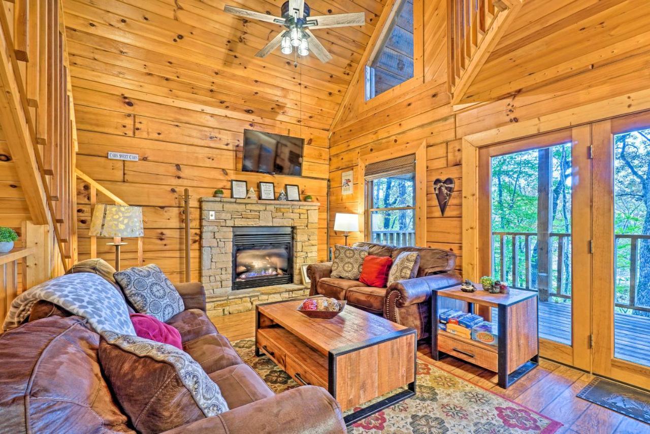 Grin N Bear It Cabin With Hot Tub And Fire Pit! Pigeon Forge Exteriör bild